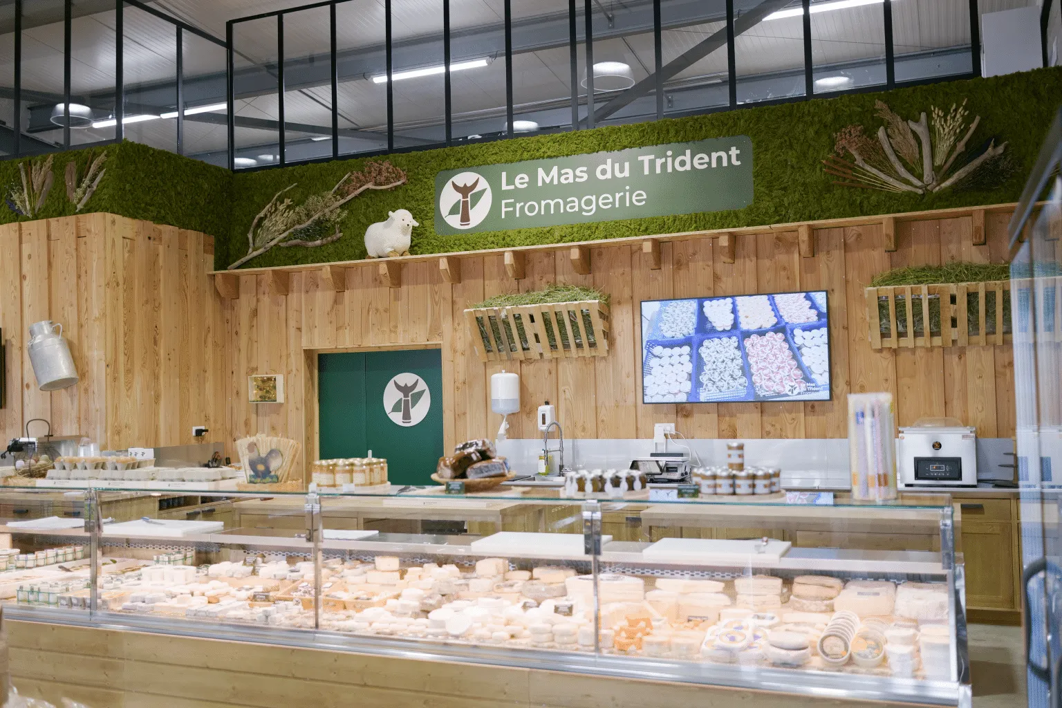 Rayon fromages de la boutique de Saint-Dionisy