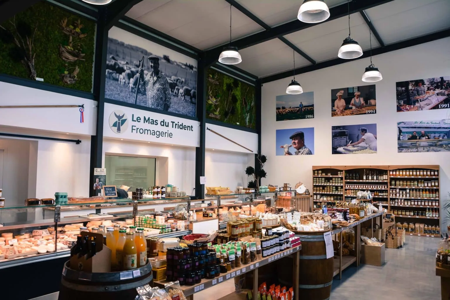 Intérieur de la fromagerie de Vauvert